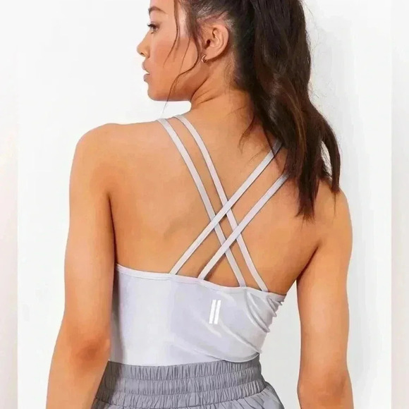 NWT BOOHOO  REFLECTIVE ACTIVE SUPPORT CROP TOP 6 - Picture 2 of 6
